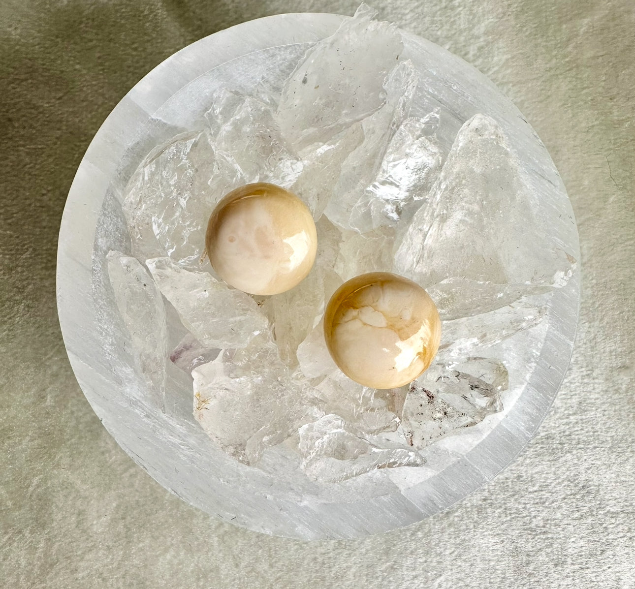 コーラルピアス