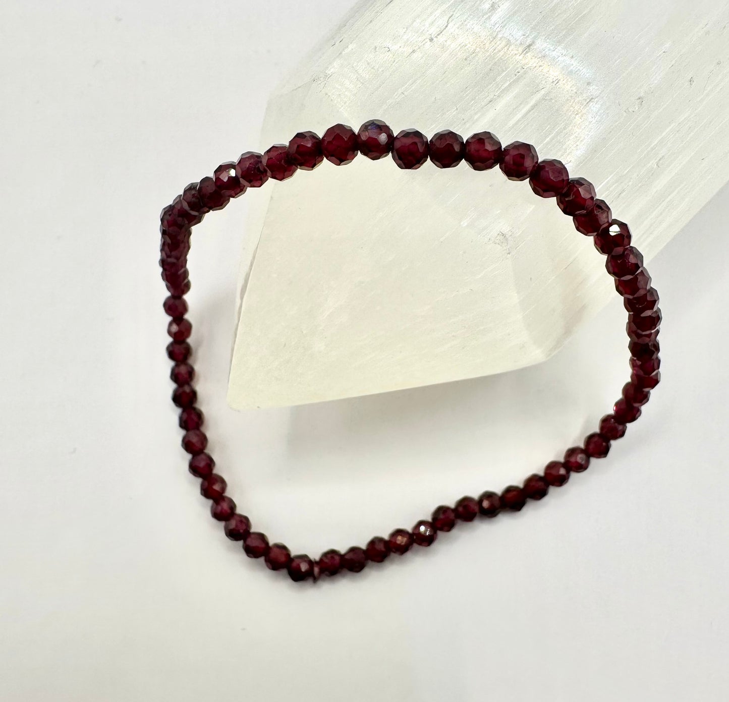 【スペイン発・全世界送料無料】レッドガーネットブレスレット2-3mm