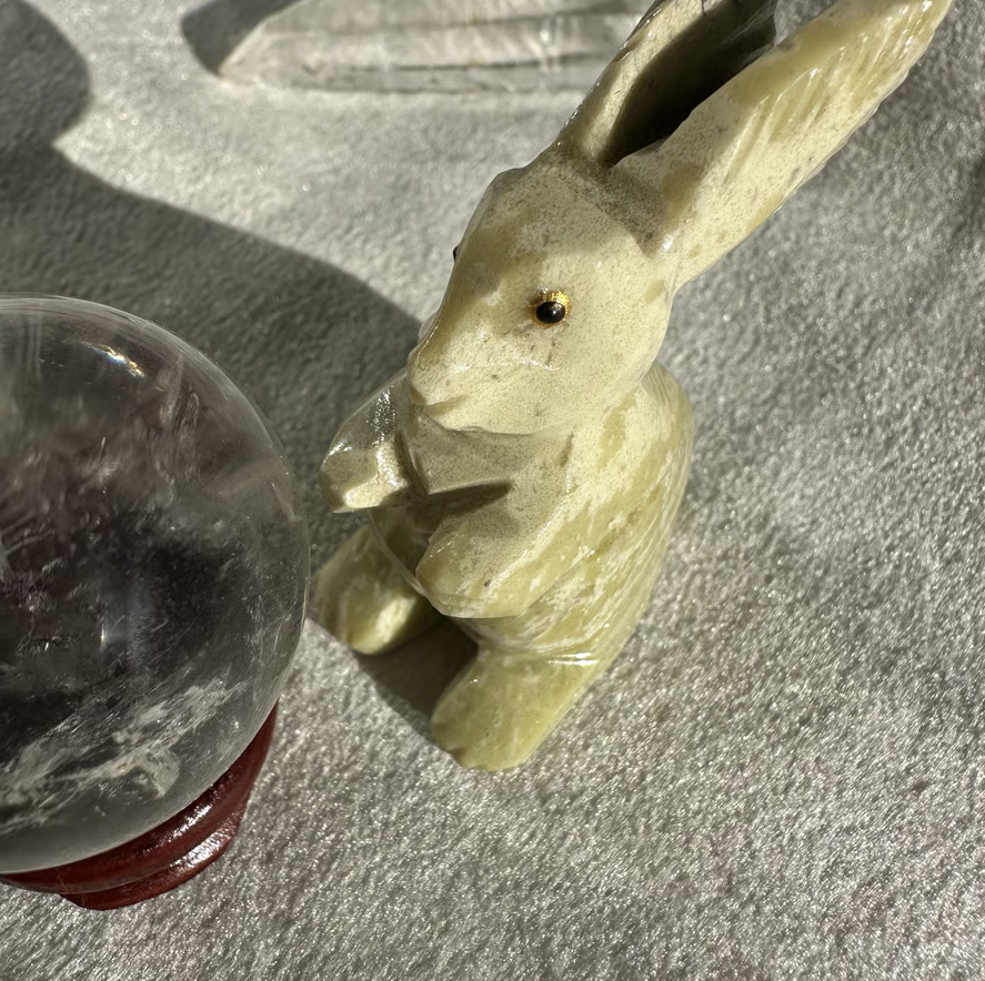 【スペイン発・全世界送料無料】【残1】サーペンティンジェードうさぎ