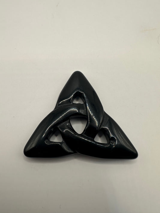 ブラックオブシディアンケルティックノット