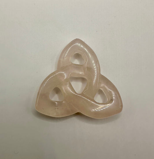 ローズクオーツケルティックノット