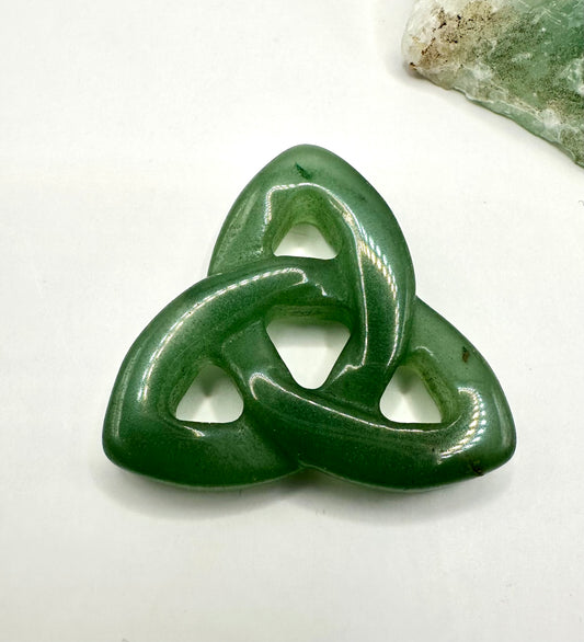 【スペイン発・全世界送料込】グリーンアベンチュリンケルティックノット