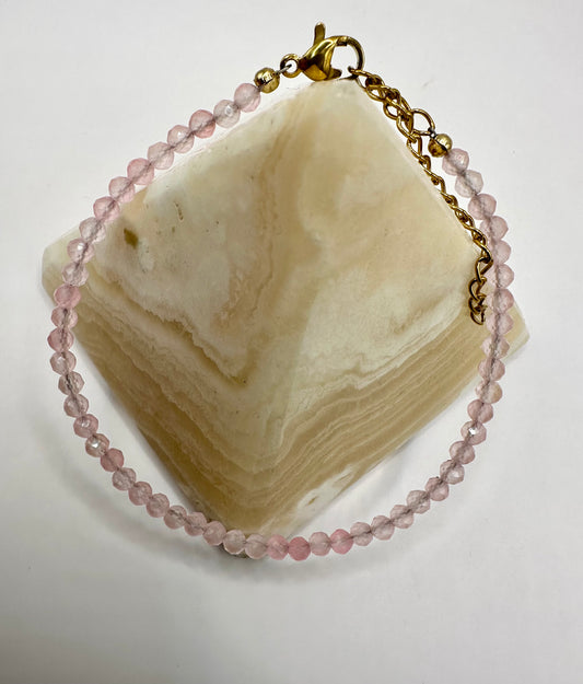 【スペイン発・全世界送料無料】ローズクオーツブレスレット