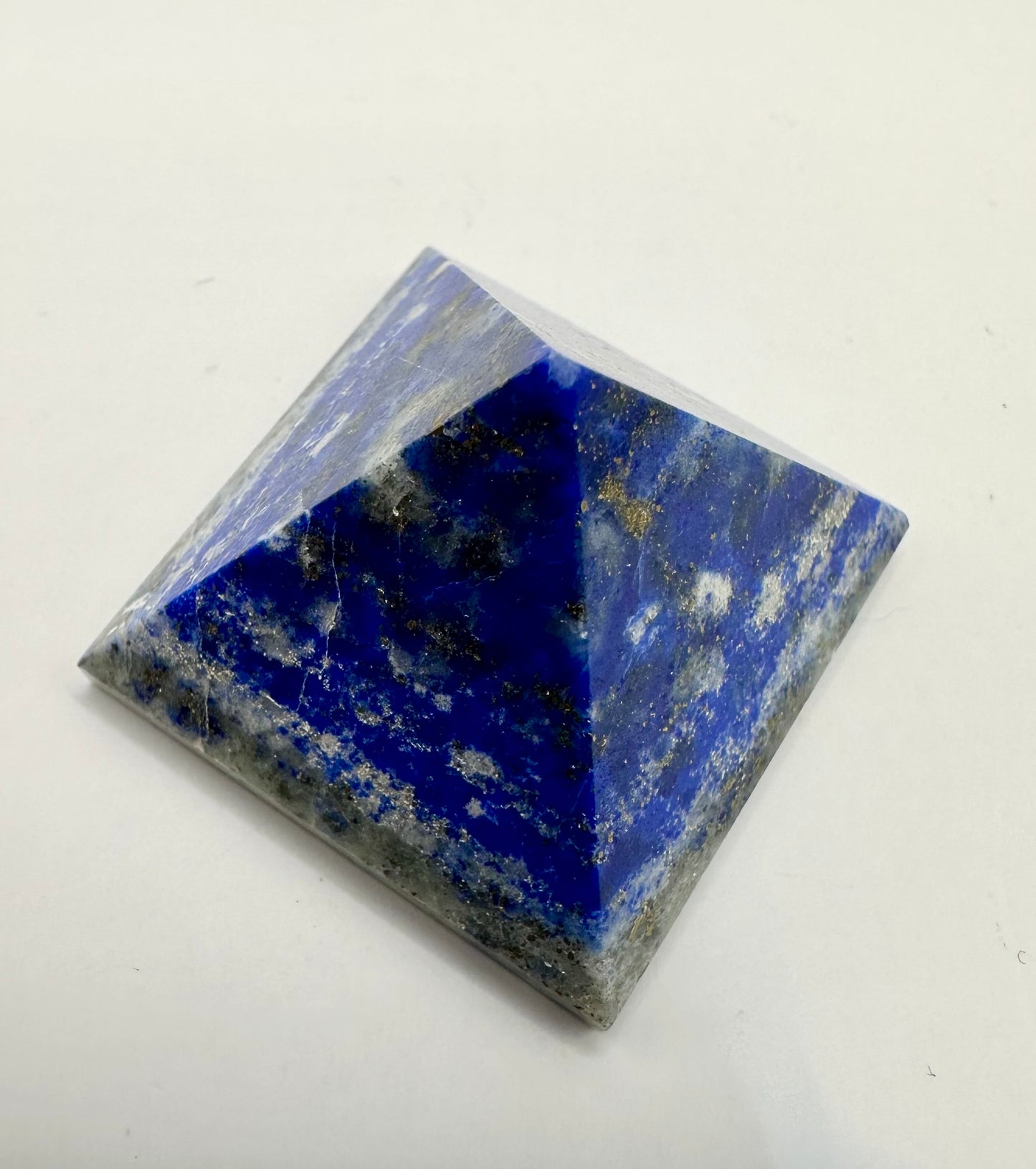 【スペイン発・全世界送料無料】ラピスラズリピラミッド１個