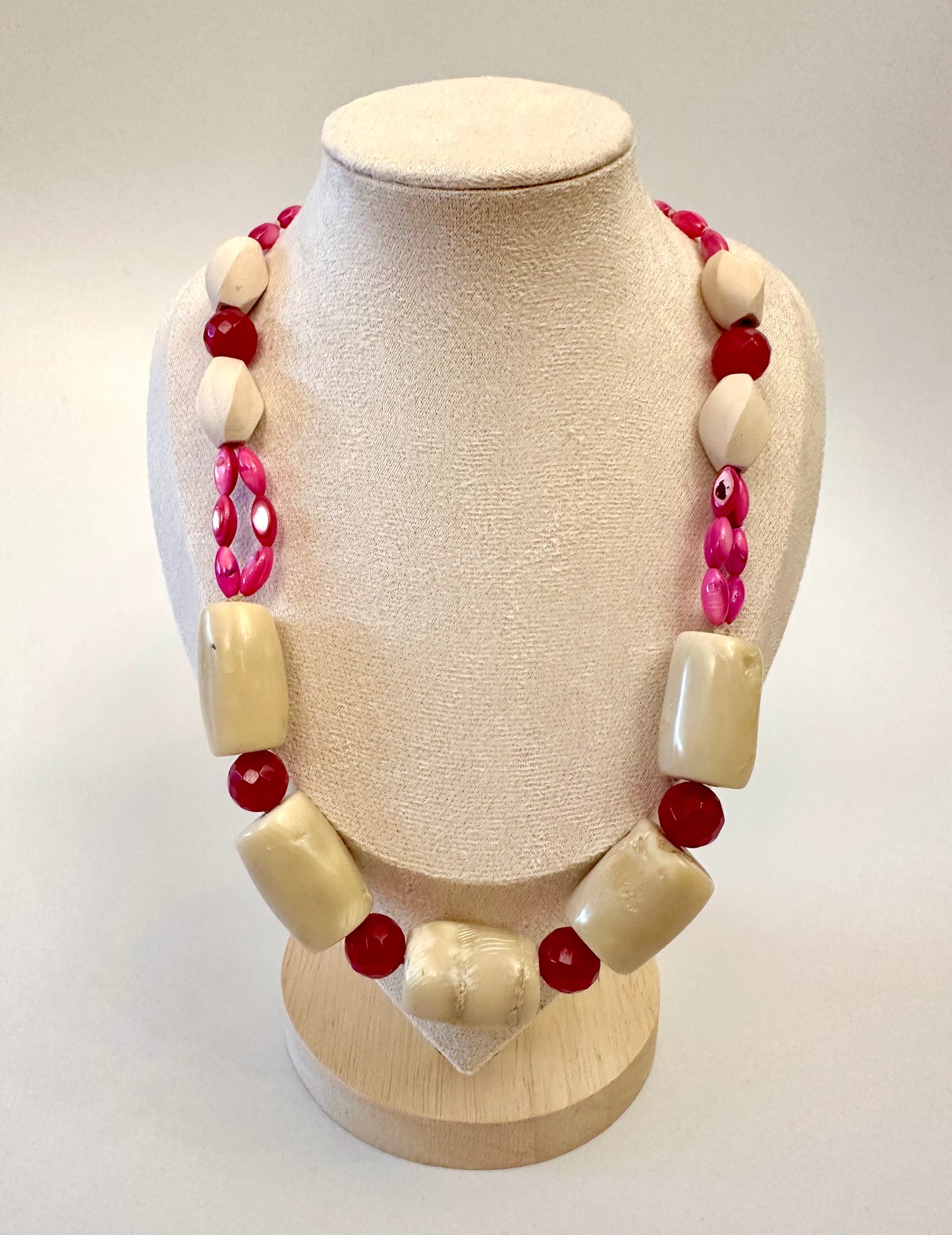 【スペイン発・全世界送料無料】愛と絆のアゲートネックレスピンク