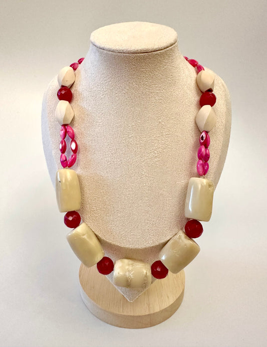 【スペイン発・全世界送料無料】愛と絆のアゲートネックレスピンク