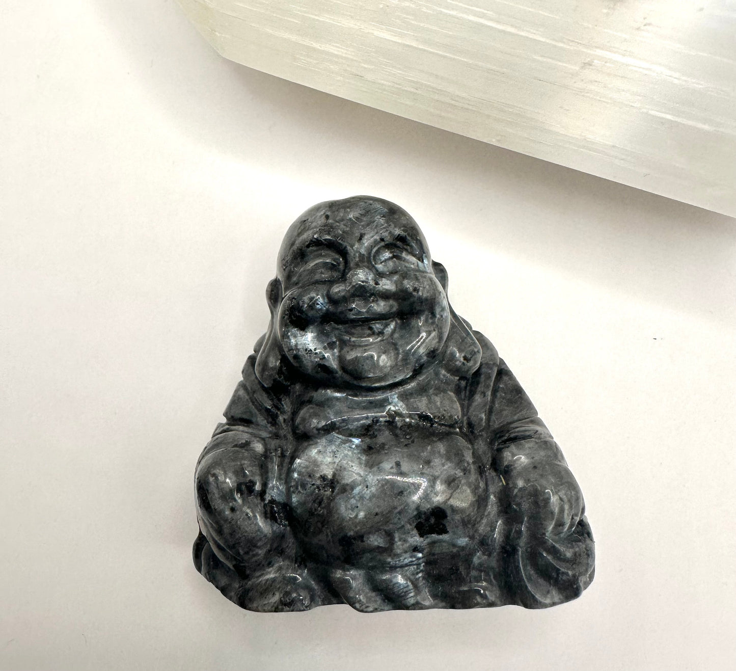 ラブラドライトブッダ