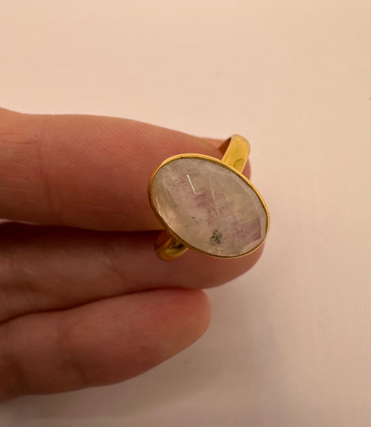 【訳あり商品】未来予知ムーンストーンリング(黒い点あり)